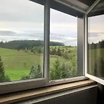 Pension Obere Juchhe In Thueringen Kleines, Familiaeres Pension Mit 4 Zimmern Und Einem Geraeumigen Apartment, Ideal Fuer Familien Und Kleine Gruppen ゲストハウス