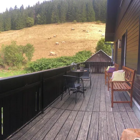 Obere Juchhe In Thüringen Kleines, Familiäres Mit 4 Zimmern Und Einem Geräumigen Apartment, Ideal Für Familien Und Kleine Gruppen Gräfenthal