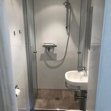 Obere Juchhe In Thüringen Kleines, Familiäres Mit 4 Zimmern Und Einem Geräumigen Apartment, Ideal Für Familien Und Kleine Gruppen Gasthof 3*