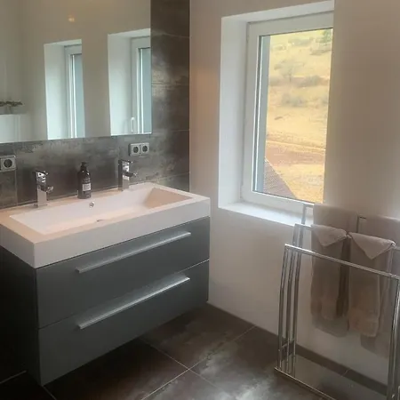 Obere Juchhe In Thüringen Kleines, Familiäres Mit 4 Zimmern Und Einem Geräumigen Apartment, Ideal Für Familien Und Kleine Gruppen Gasthof 3*