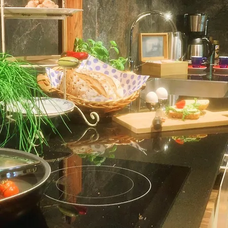 Obere Juchhe In Thüringen Kleines, Familiäres Mit 4 Zimmern Und Einem Geräumigen Apartment, Ideal Für Familien Und Kleine Gruppen Gasthof 3*