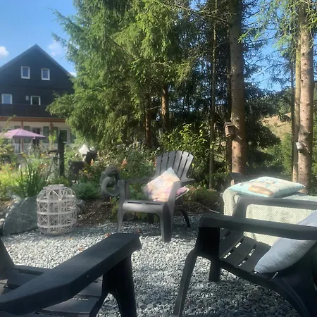 Gasthof Obere Juchhe In Thüringen Kleines, Familiäres Mit 4 Zimmern Und Einem Geräumigen Apartment, Ideal Für Familien Und Kleine Gruppen
