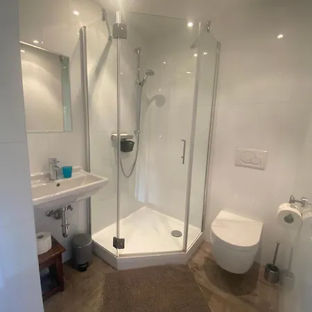 Obere Juchhe In Thüringen Kleines, Familiäres Mit 4 Zimmern Und Einem Geräumigen Apartment, Ideal Für Familien Und Kleine Gruppen Gasthof 3*