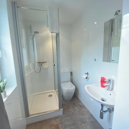 Gasthof Obere Juchhe In Thüringen Kleines, Familiäres Mit 4 Zimmern Und Einem Geräumigen Apartment, Ideal Für Familien Und Kleine Gruppen Gräfenthal