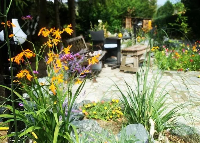 Familie Pension Obere Juchhe, vakantiewoning en kamers Gasthuis Gräfenthal