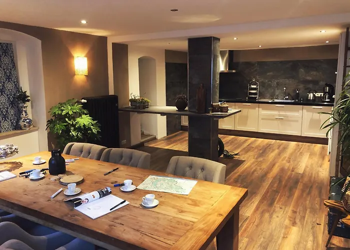 Familie Pension Obere Juchhe, vakantiewoning en kamers 3* Gräfenthal