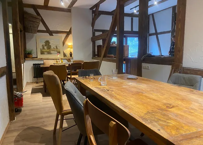 Gasthuis Familie Pension Obere Juchhe, vakantiewoning en kamers Gräfenthal